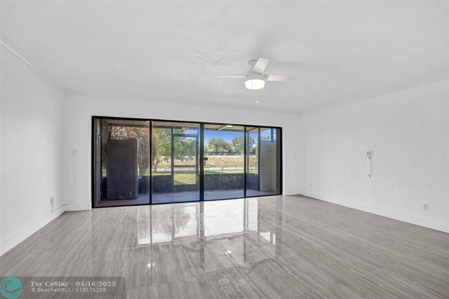Building Photo - 8904 SW 22nd St