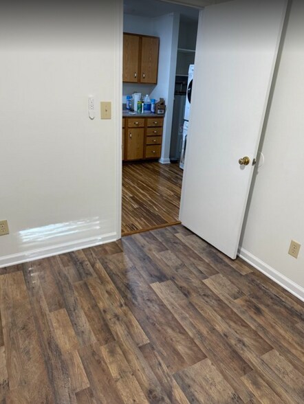 Building Photo - 3058 Bass Dr