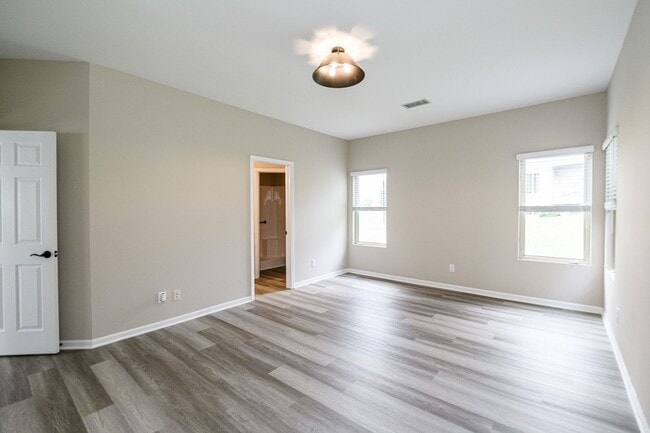 Building Photo - 2 bed 2 bath Ranch Townhouse in Winfield