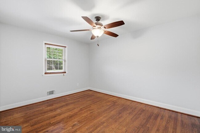 Building Photo - 1719 Melbourne Dr