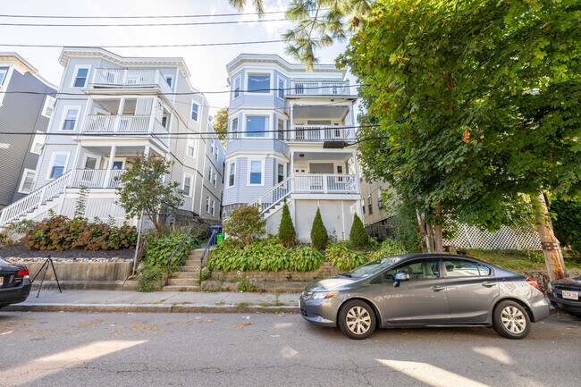 Building Photo - 11 Juliette St