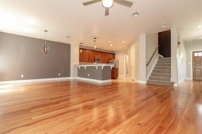 Building Photo - 3313 Minnie St