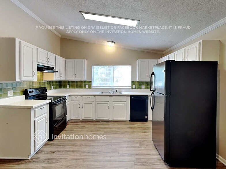 Building Photo - 3154 Alston Dr