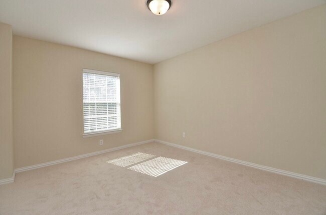 Building Photo - 5527 Baron Ridge Ln