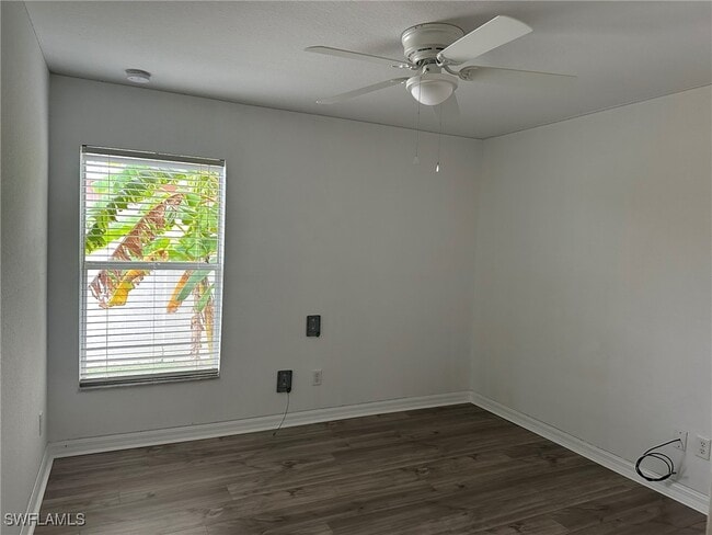 Building Photo - 1334 NW 15th Pl