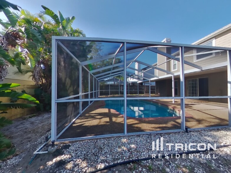 Building Photo - 2609 Crestfield Dr