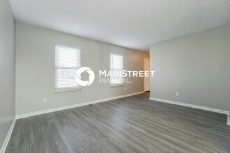 Building Photo - 4 Bedroom Pet-Friendly Home in Reynoldsbur...