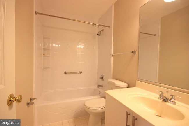 Building Photo - 7782 Blueberry Hill Ln