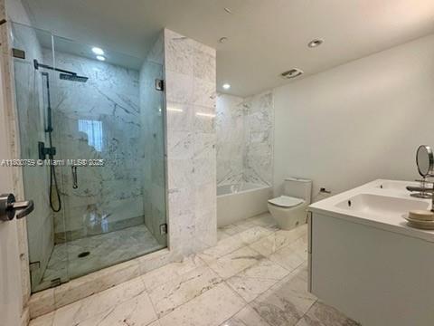 Building Photo - 9940 W Bay Harbor Dr