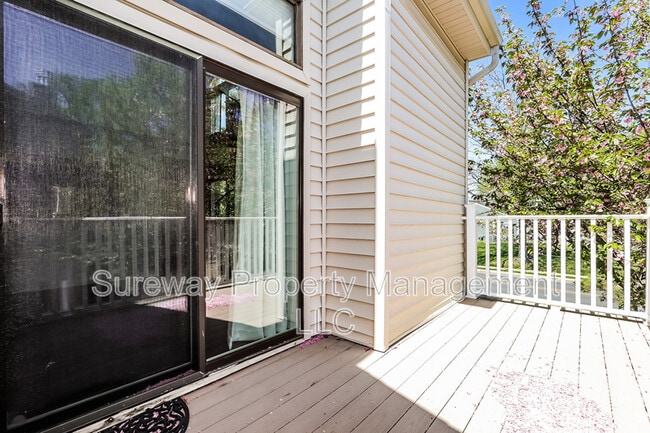 Building Photo - 806 Gregorys Way