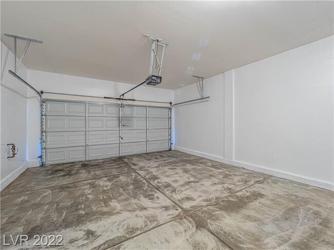 Building Photo - 8831 Roping Rodeo Ave