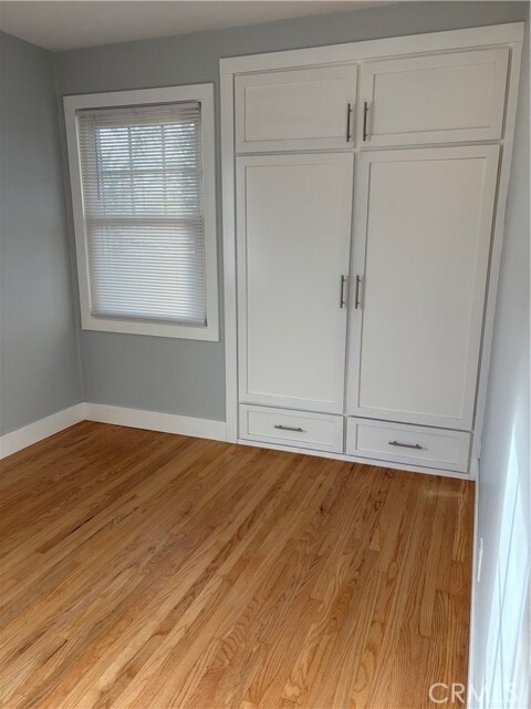 Building Photo - 110 W Home Pl