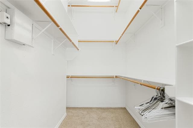 Building Photo - 118 W Greenbriar Ln