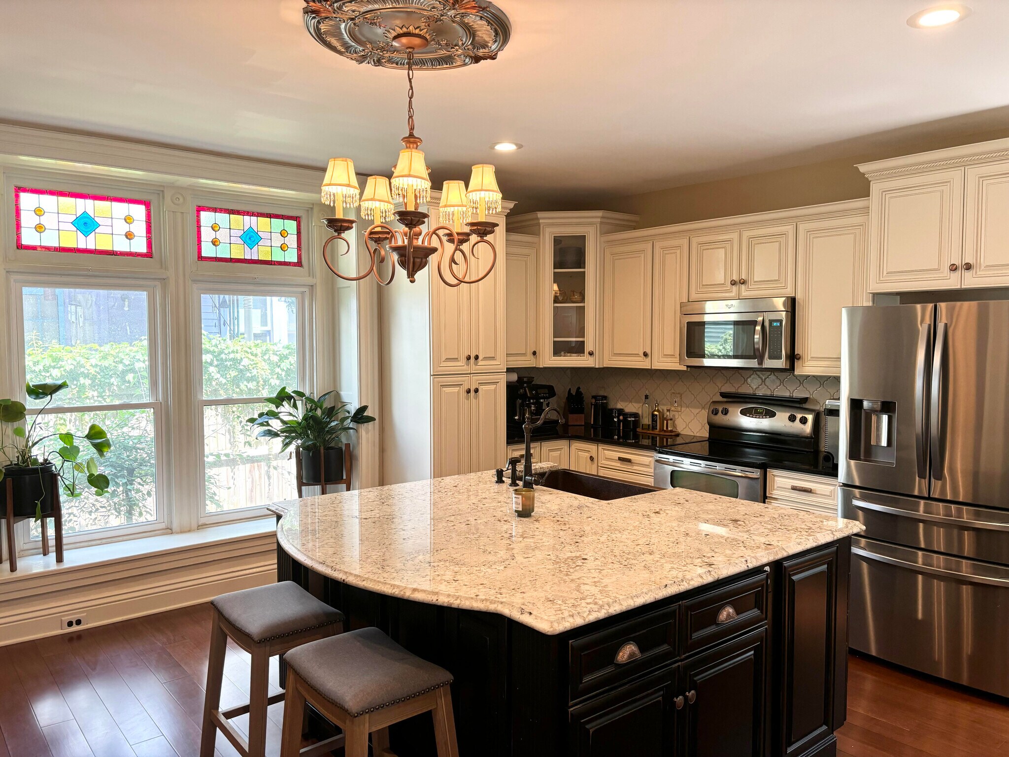 Kitchen - 61 Park St