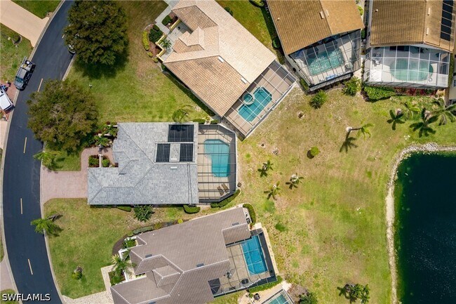 Building Photo - 28460 Highgate Dr