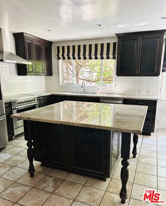 Building Photo - 503 N Greencraig Rd