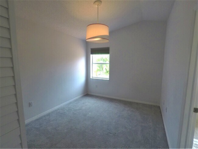 2nd master bed - 1145 Yellowheart Way