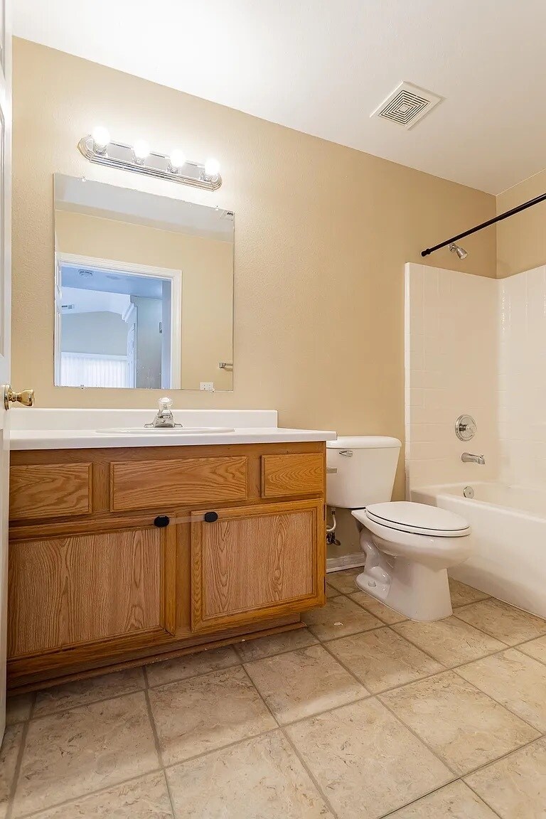 Building Photo - 1888 Big Horn St