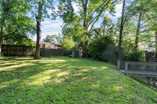 Building Photo - 702 Canebrake Dr