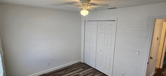 Building Photo - 38101 10th Ave