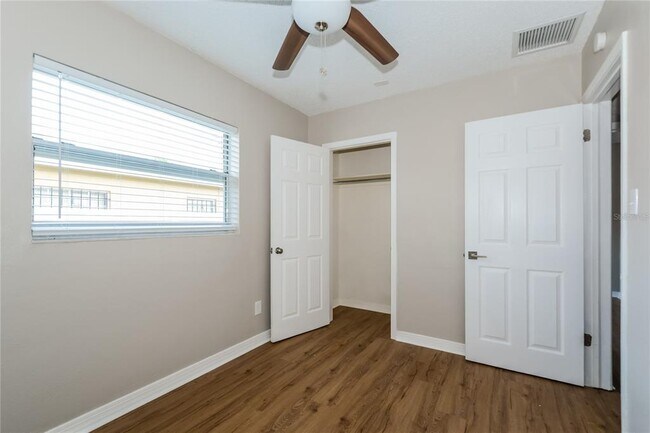 Building Photo - 2804 W Nassau St