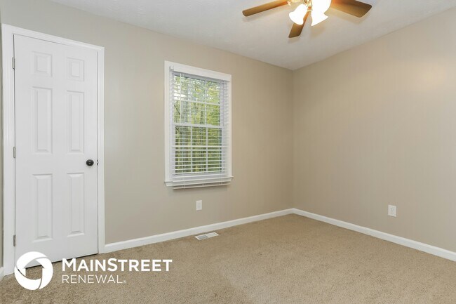 Building Photo - 265 Arbor Way