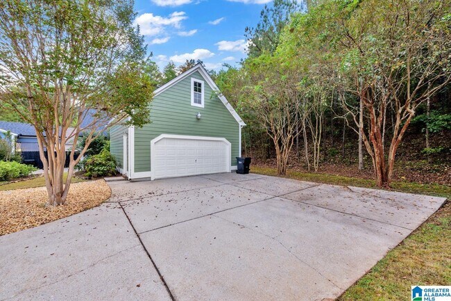 Building Photo - 6285 S Clubview Cir