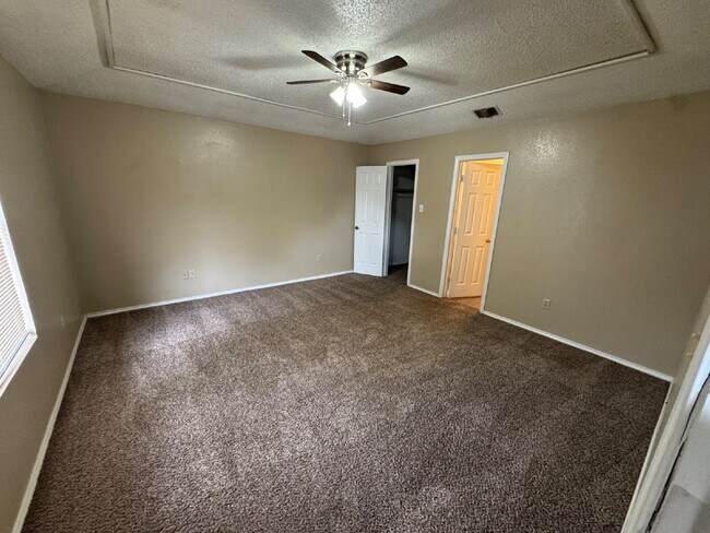 Building Photo - Beautiful House Located Near South Plains ...