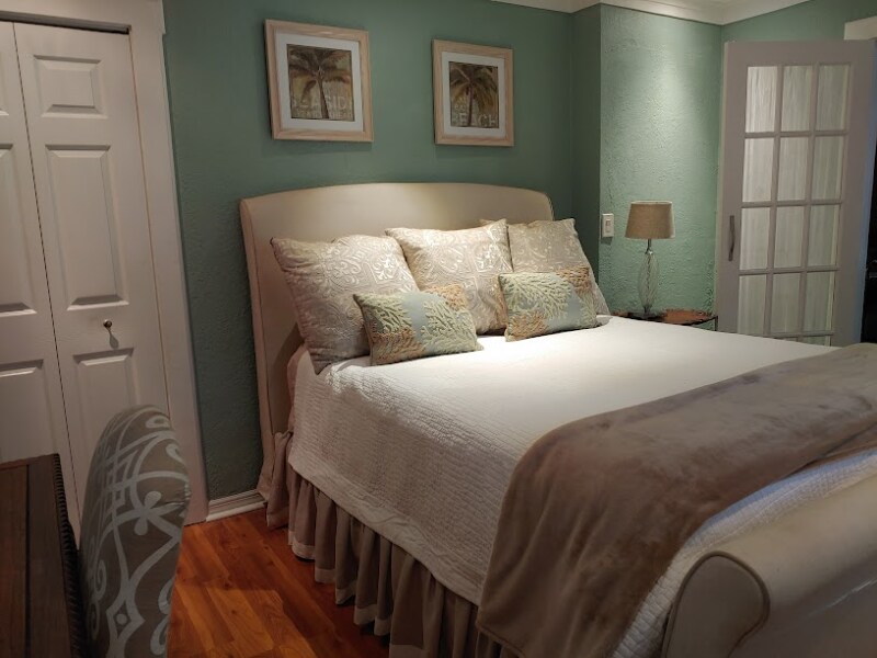 Building Photo - 1605 N Osceola Ave