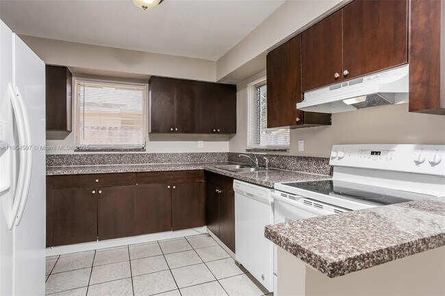 Building Photo - 3611 NW 36th St