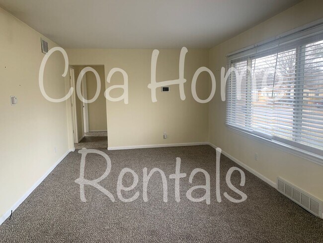 Building Photo - Derby Kansas