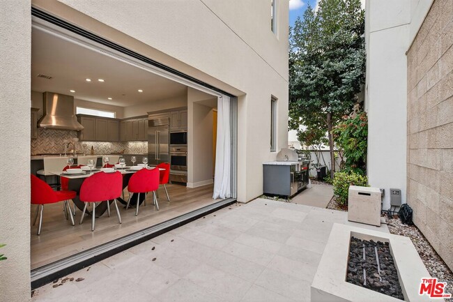 Building Photo - 12682 Millennium Dr