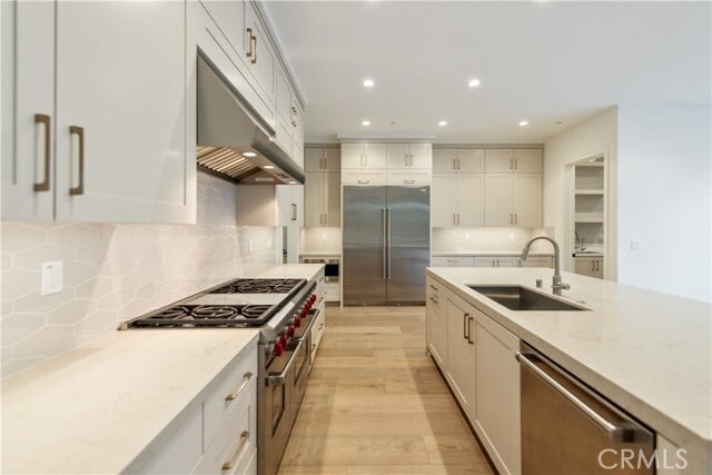 Building Photo - 114 Limone