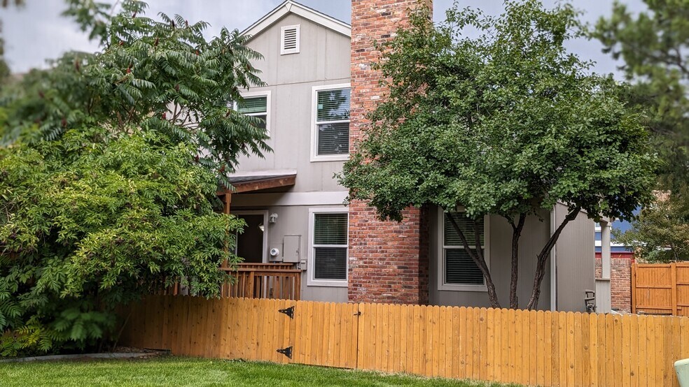 Building Photo - 8715 Garrison Ct