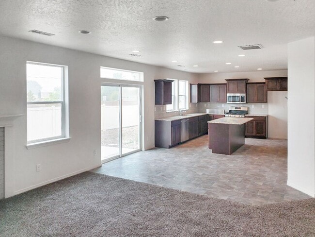 Building Photo - 4026 N Arrowleaf Lp