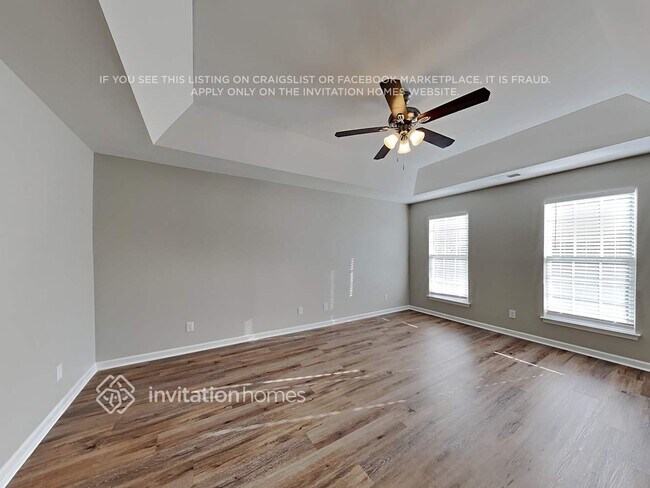 Building Photo - 213 Gabriel Dr