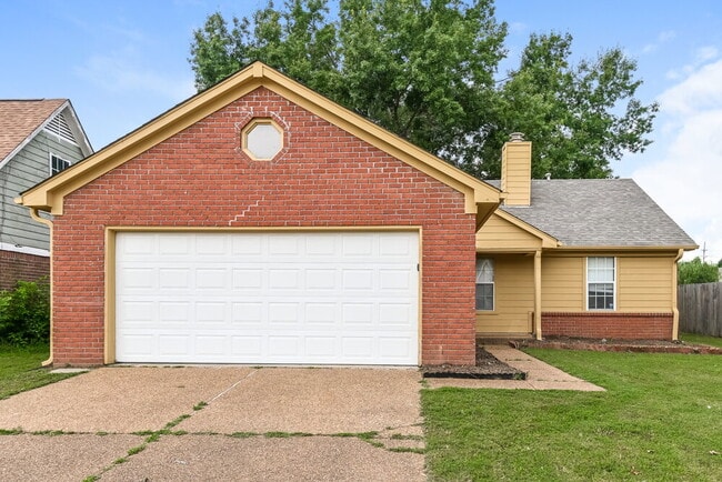 Primary Photo - 5819 Waverly Dr