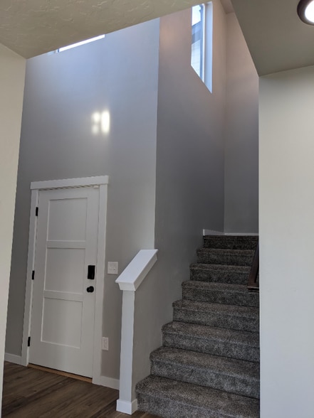 Building Photo - 1733 S Seagrass Ave