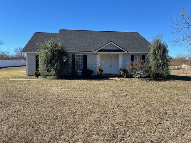 Building Photo - 1330 Lovers Lane Rd