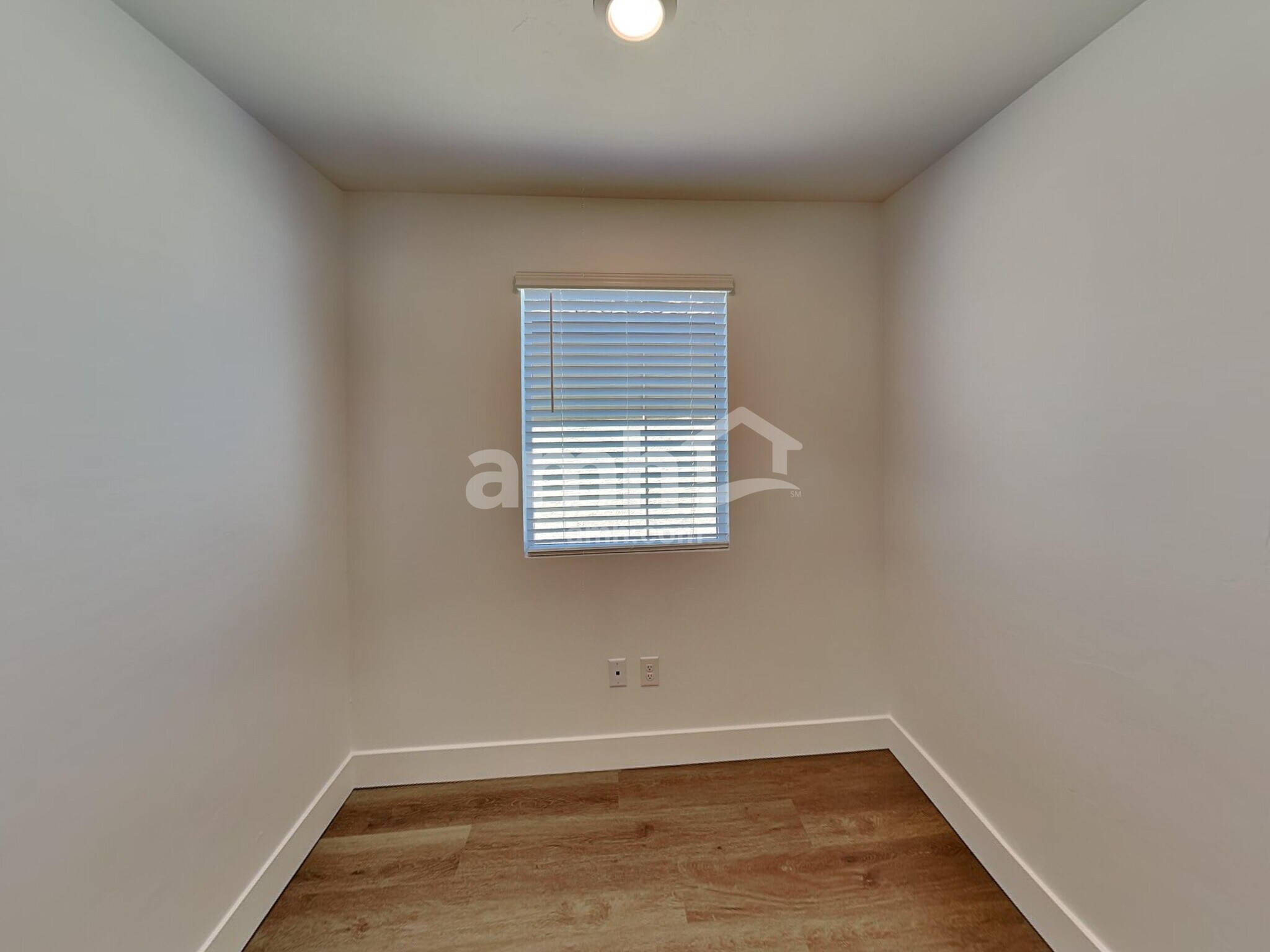 Building Photo - 9564 E Harkes Dr