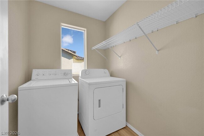 Building Photo - 5989 Banbury Heights Way