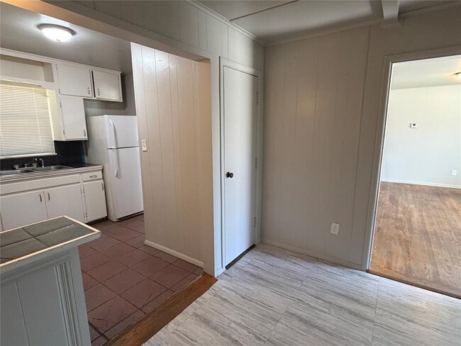 Building Photo - 3929 NW 32nd St