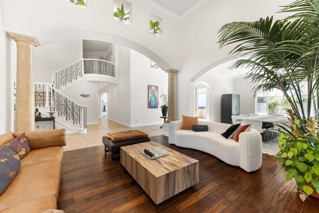 Building Photo - A Private Hillside Haven with Sweeping Val...