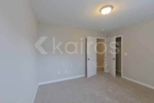 Building Photo - 5171 Cobalt Fls Bnd