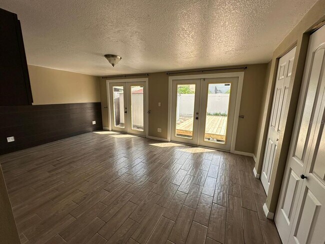 Building Photo - 1715 Oak Branch Ct