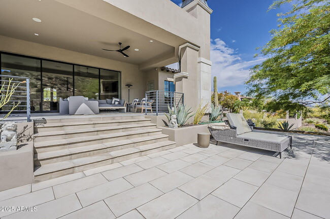 Building Photo - 12016 N Sunset Dr