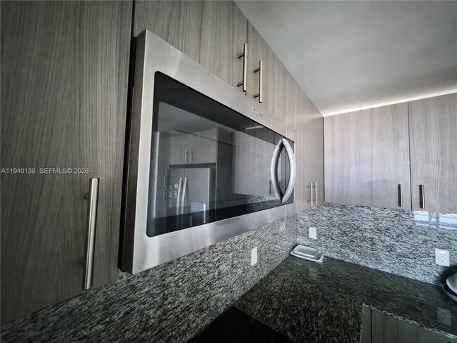 Building Photo - 5350 NW 84th Ave