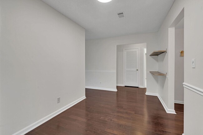 Building Photo - 2077 Nashboro Blvd
