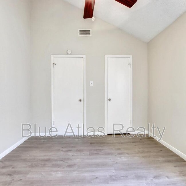 Building Photo - 712 Via Miramonte