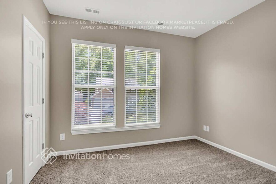 Building Photo - 635 Ashbrittle Dr